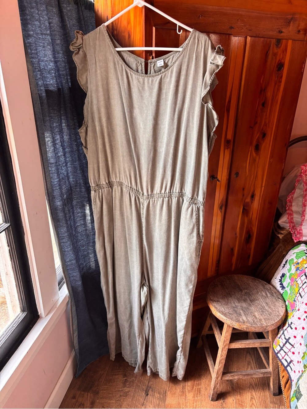 Old Navy faded distressed grey Ruffle-Sleeve One-Piece